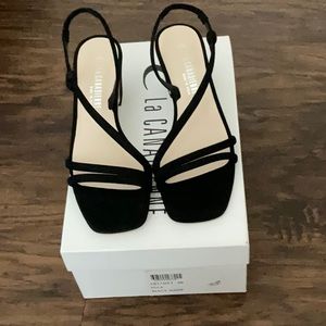 Pola Suede Sandal
LA CANADIENNE size 36 nwt